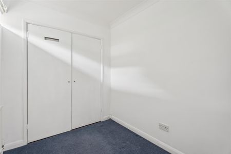 Totteridge Road, High Wycombe - Photo 3