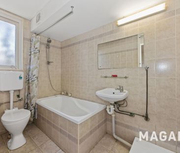 23/3 Ferguson St, Glenelg North SA 5045 - House For Rent | Domain - Photo 6