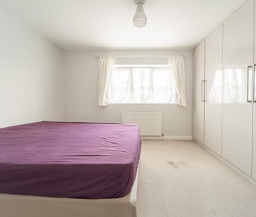 2 bedroom semi-detached house to rent - Photo 4