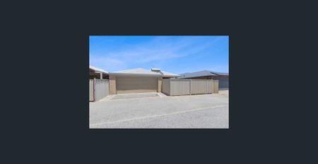 REFURBISHED 3x2 HOME LOCATED IN THE SOUGHT-AFTER ANCHORAGE ESTATE! - Photo 2