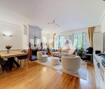 Superb apartment place du bourg de four - Foto 2