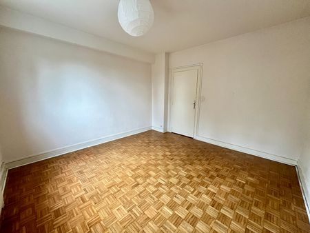Location Appartement 3 pièces 68m² - Photo 4