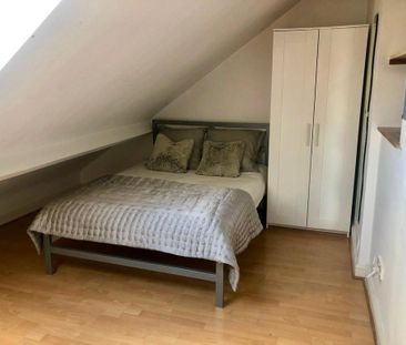 1 bedroom in a house share to rent - Photo 3