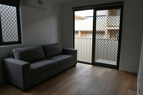 MODERN, LOW-MAINTENANCE LIVING IN A PRIME CENTRAL LOCATION - Photo 1