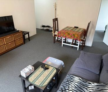 Kensington - Photo 2