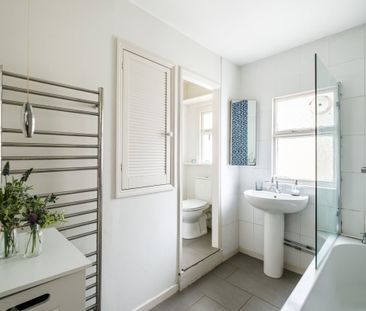 2 bedroom maisonette to rent - Photo 4