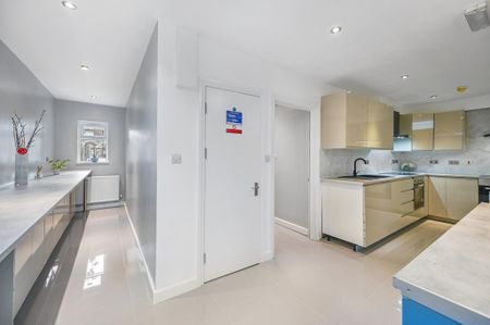 1 bedroom house of multiple occupation to rent - Photo 3