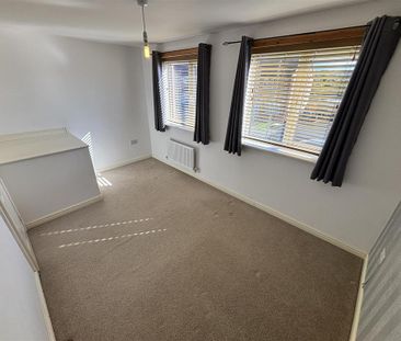 3 bedroom property to rent - Photo 1