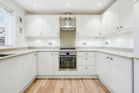 Henfield Road, SW19, London - Photo 5