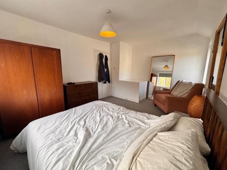 3 bedroom semi-detached house to rent - Photo 5