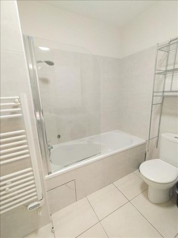 2 pièces - Meublé - 33,8 m² - 4ème étage - Colocation non autorisée - Photo 3