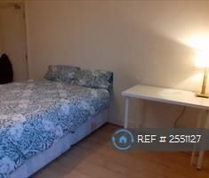 1 bedroom in a house share to rent - Photo 6