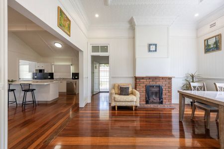 EXECUTIVE RIVERFRONT RENTAL - Photo 3