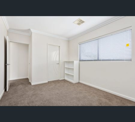 53 Ogilvie Rd, Mount Pleasant, WA 6153 - Photo 2