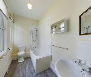 1 bedroom ground floor flat to rent - Photo 2