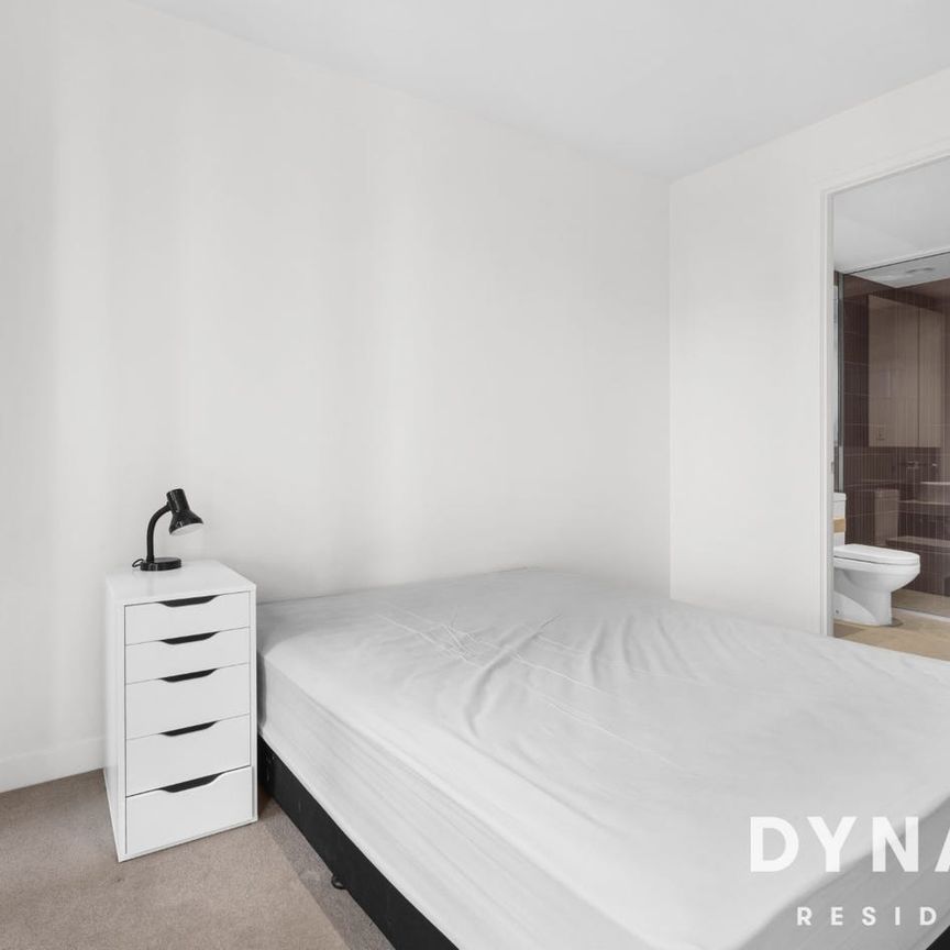 Stylish Two Bedrooms Furnished Apartment - Photo 1