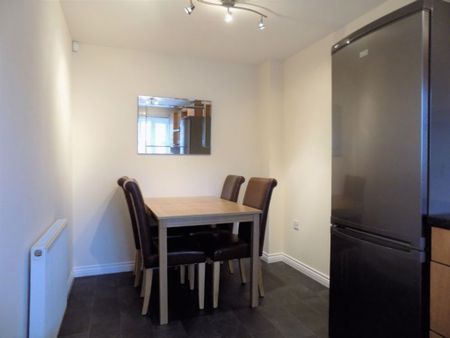 3 Bedroom End Terraced House - Photo 5
