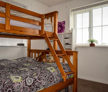 4 bed house to rent in Colossus Way, Norwich, NR5 - Photo 2