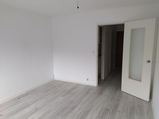 Appartement - 1 pièce - CHAMALIERES (Carrefour Europe) - Photo 1