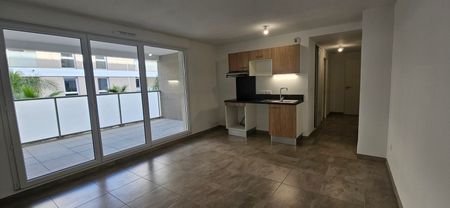 Location Appartement 2 pièces 43m² NIMES 30000 - Photo 3