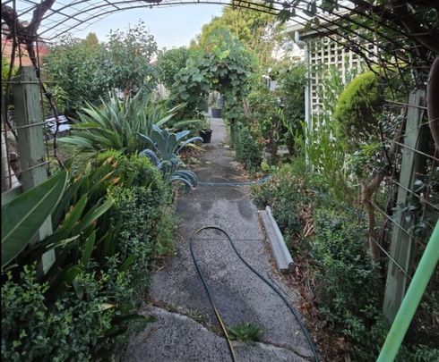 Sunshine West - Photo 1