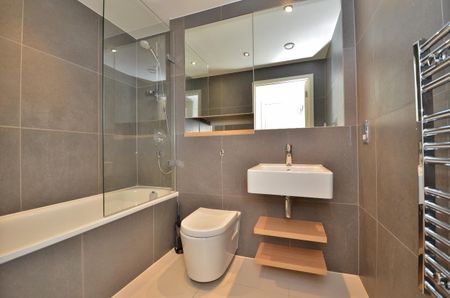 1 bedroom flat - Photo 5