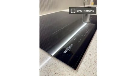 1 room luxury Flat for rent in Santa Coloma de Gramenet, Spain - Photo 2