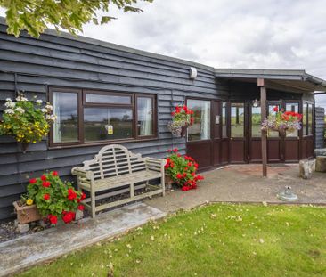 1 bedroom detached house to rent - Photo 1