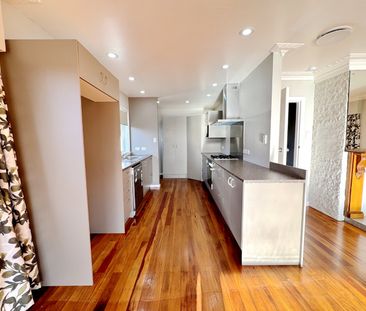 Spacious Home with Sunny Deck & Lawn Included - Photo 6