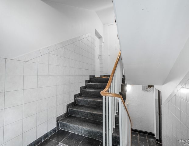 RIDA FLATS - Charmantes Dachidyll – Vollmöblierte Wohnung mit Loggia in Kölns Neustadt-Süd - Photo 1