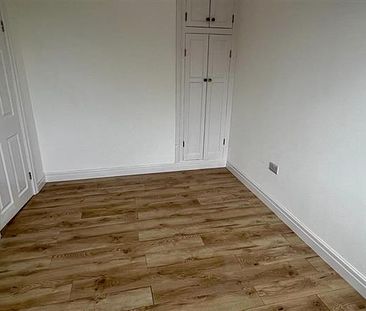 2 Bedroom Semi-Detached House For Rent in Miriam Street, Oldham - Photo 3