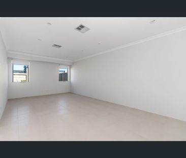 10A Arrowsmith Avenue, Dawesville, WA 6211 - Photo 3