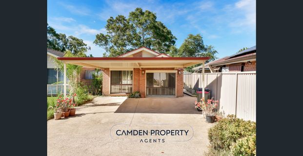 Freshly Painted & Solar Panel System - Photo 1