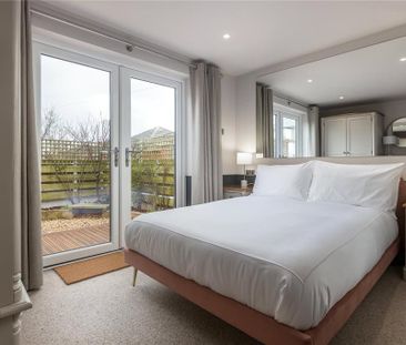 5 bedroom semi-detached house to rent - Photo 3