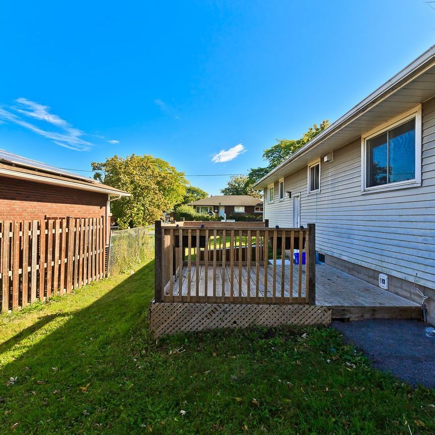 For Lease - 40 Jacobson Avenue, St. Catharines, Ontario - Photo 1