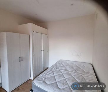 5 bedroom end of terrace house to rent - Photo 6