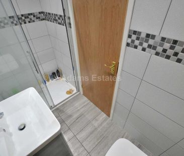 6 bedroom terraced house to rent - Photo 1