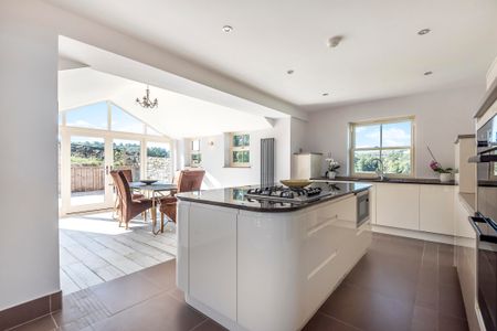4 bedroom house to rent - Photo 2