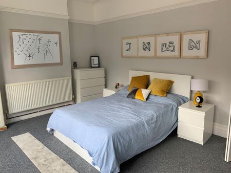 6 bedroom terraced house to rent - Photo 5