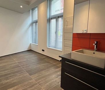 Appartement te huur in Tournai voor € 615 met 1 slaapkamer - Photo 4