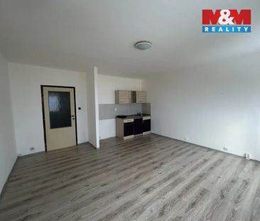 Pronájem bytu 1+kk v Ústí nad Labem, ul. Žežická - Photo 4