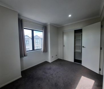 Townhouse 2 bedrooms, 1 bathroom and 1 carpark - Photo 3