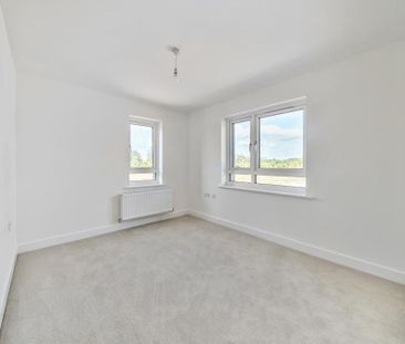 3 bedroom detached house to rent - Photo 4