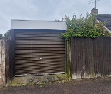 3 bedroom semi-detached bungalow to rent - Photo 6