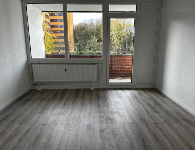 Charming 3-room apartment in an old building in Dortmund – a varied living experience! - Photo 1