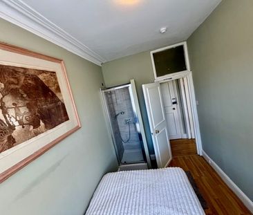 1 Bed Flat, Matheson Road, W14 - Photo 1