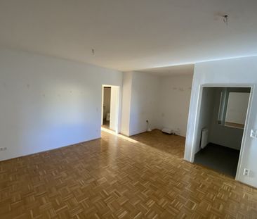 Schöne Erdgeschosswohnung mit Terrasse und Loggia. - Photo 6