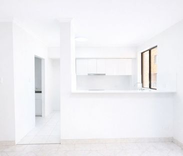 Fully Renovated First Floor 2-Bedroom Unit in Quiet Location - Photo 4