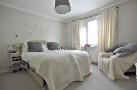 3 bedroom bungalow to rent - Photo 2