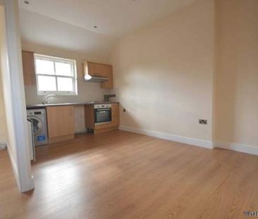 1 bedroom property to rent in Addlestone - Photo 2